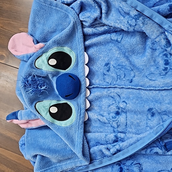 STITCH ONESIE - Picture 13 of 13